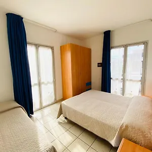 Apartman Augustus - Piazza Mazzini - Vicino Al Mare - Immobil Relax, Lido di Jesolo